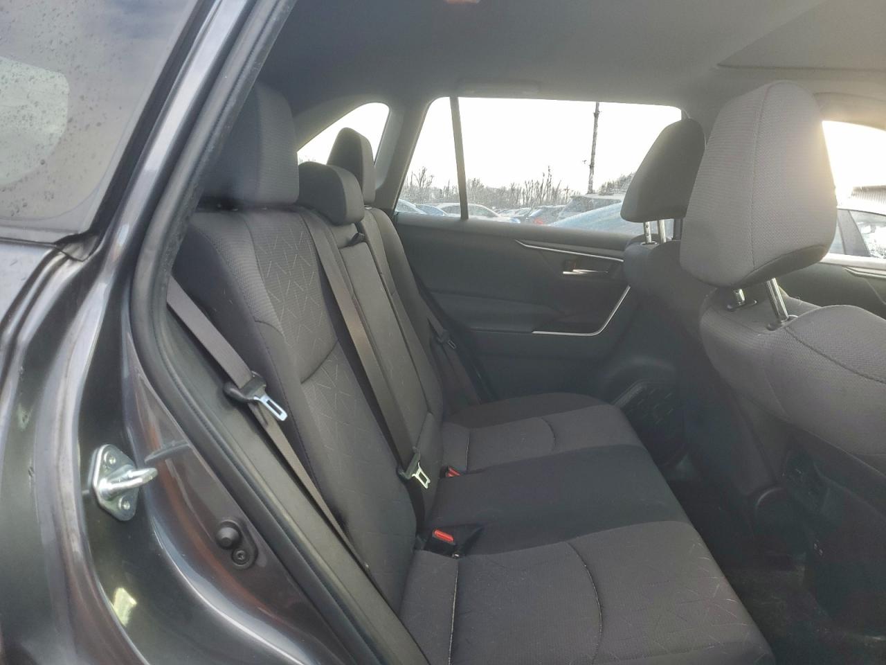 2019 TOYOTA RAV4 XLE photo 11