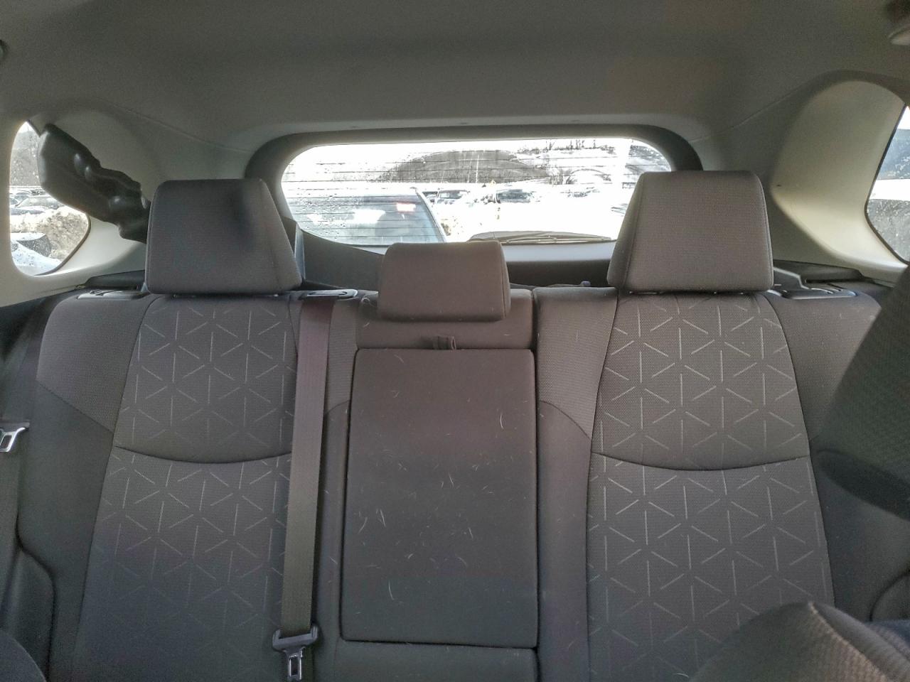 2019 TOYOTA RAV4 XLE photo 10