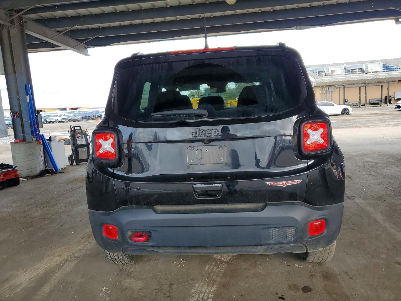 2023 JEEP RENEGADE TRAILHAWK photo 16