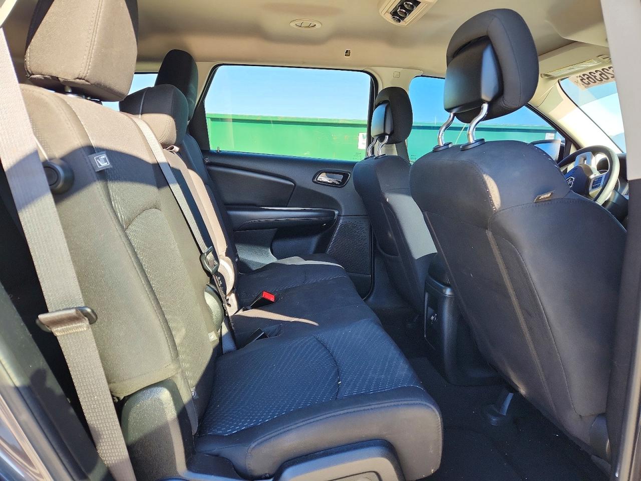 2017 DODGE JOURNEY SE photo 11