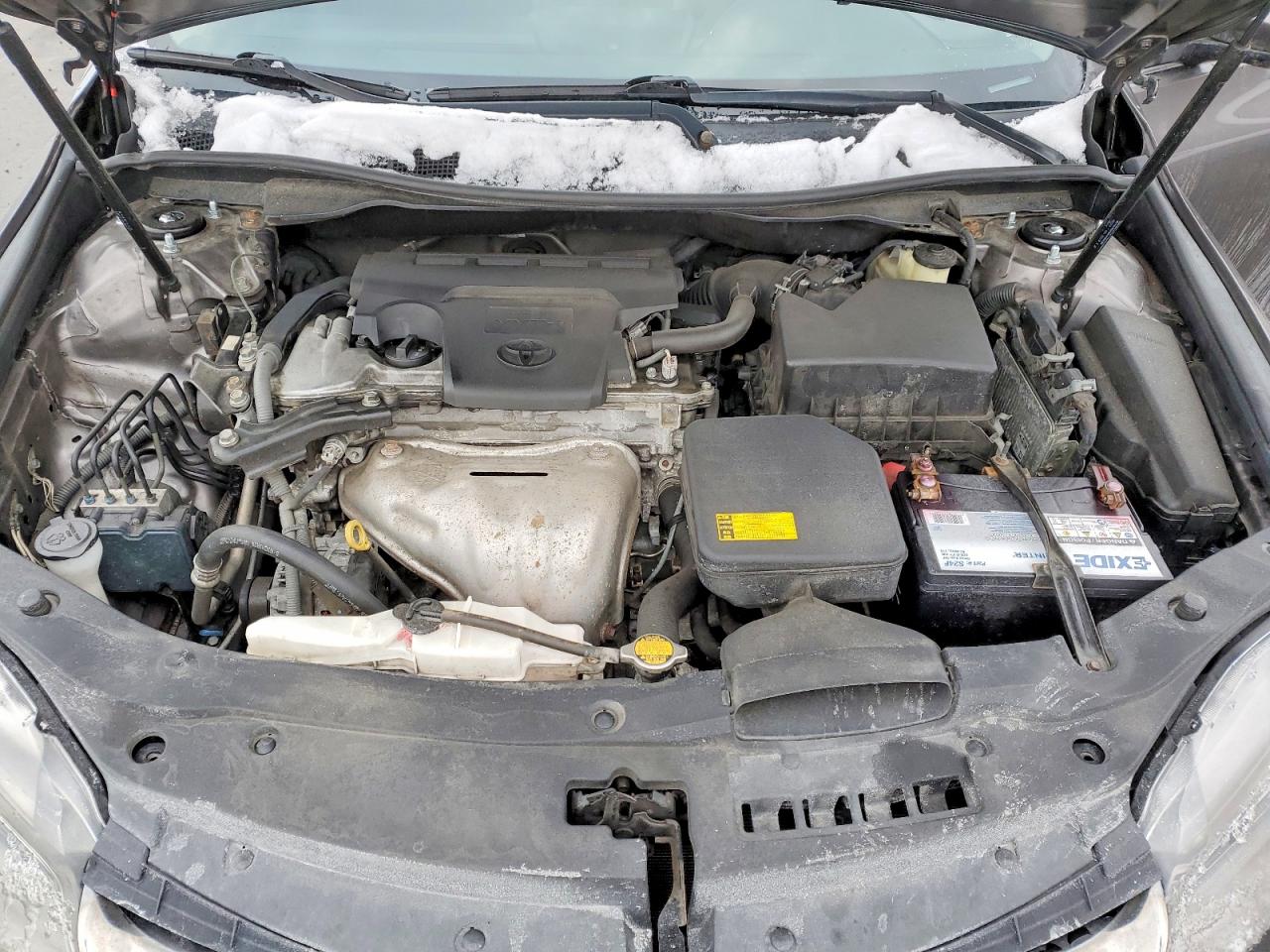 2015 TOYOTA CAMRY LE photo 11