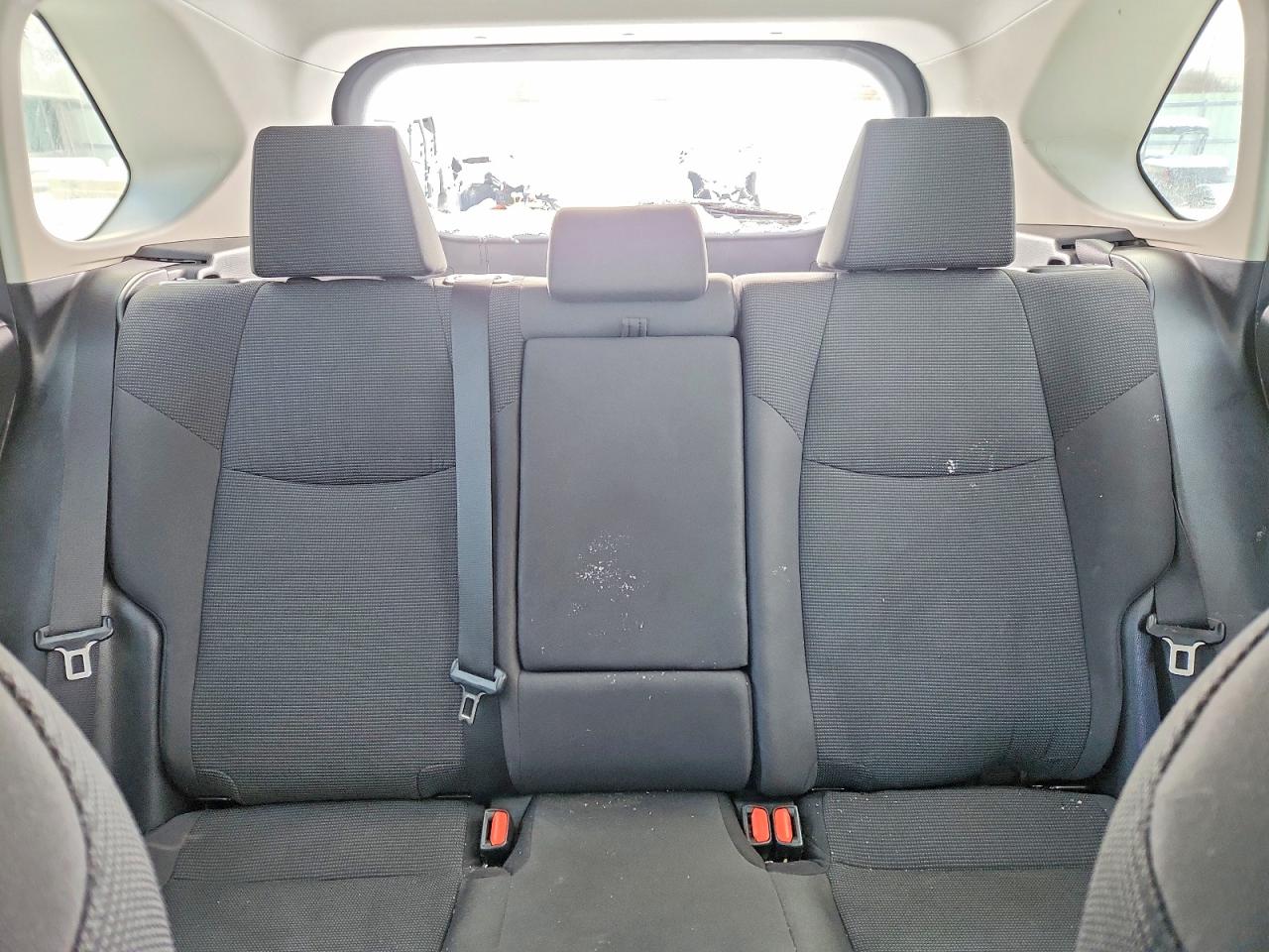 2019 TOYOTA RAV4 LE photo 10