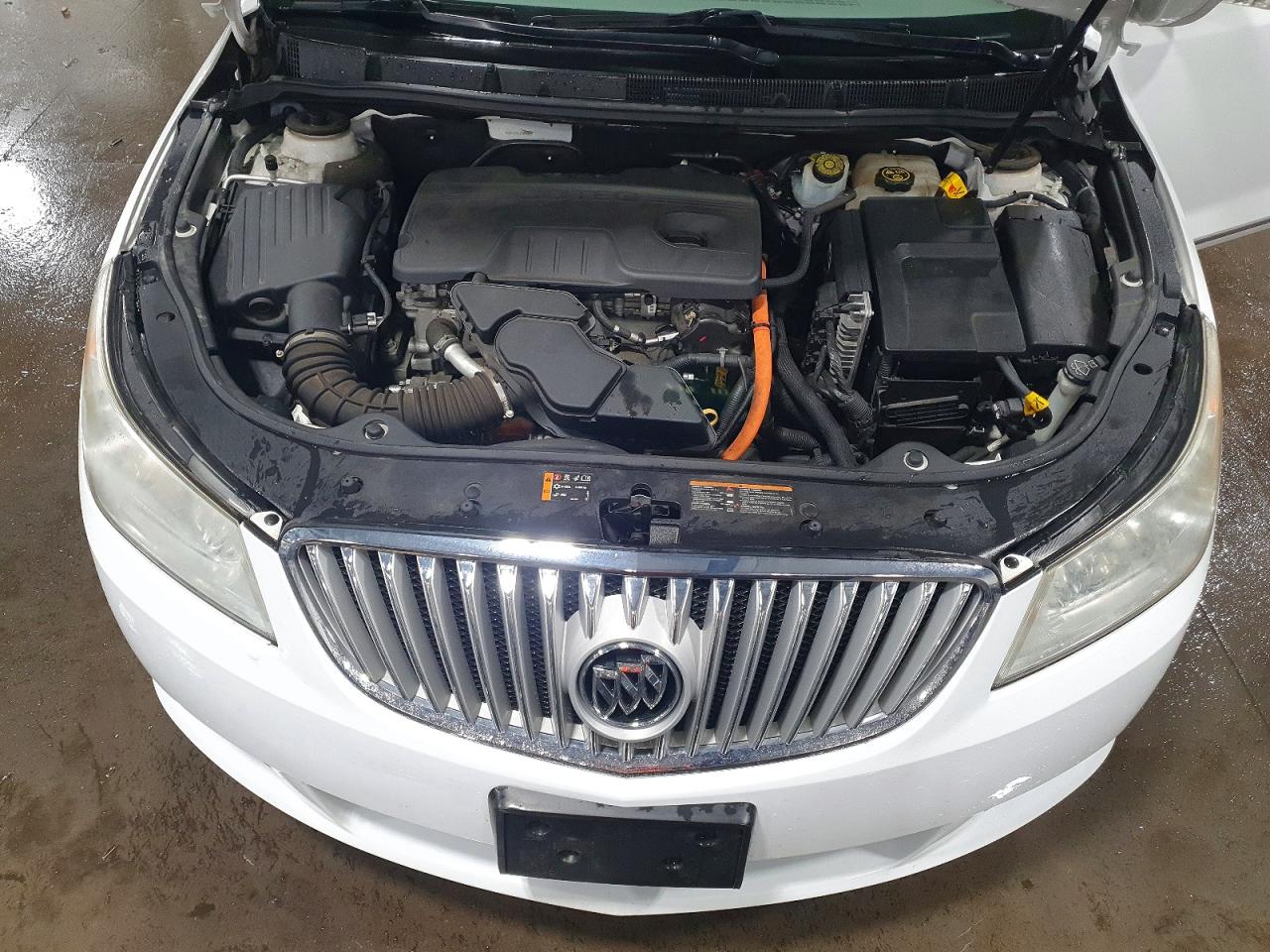 2012 BUICK LACROSSE photo 11