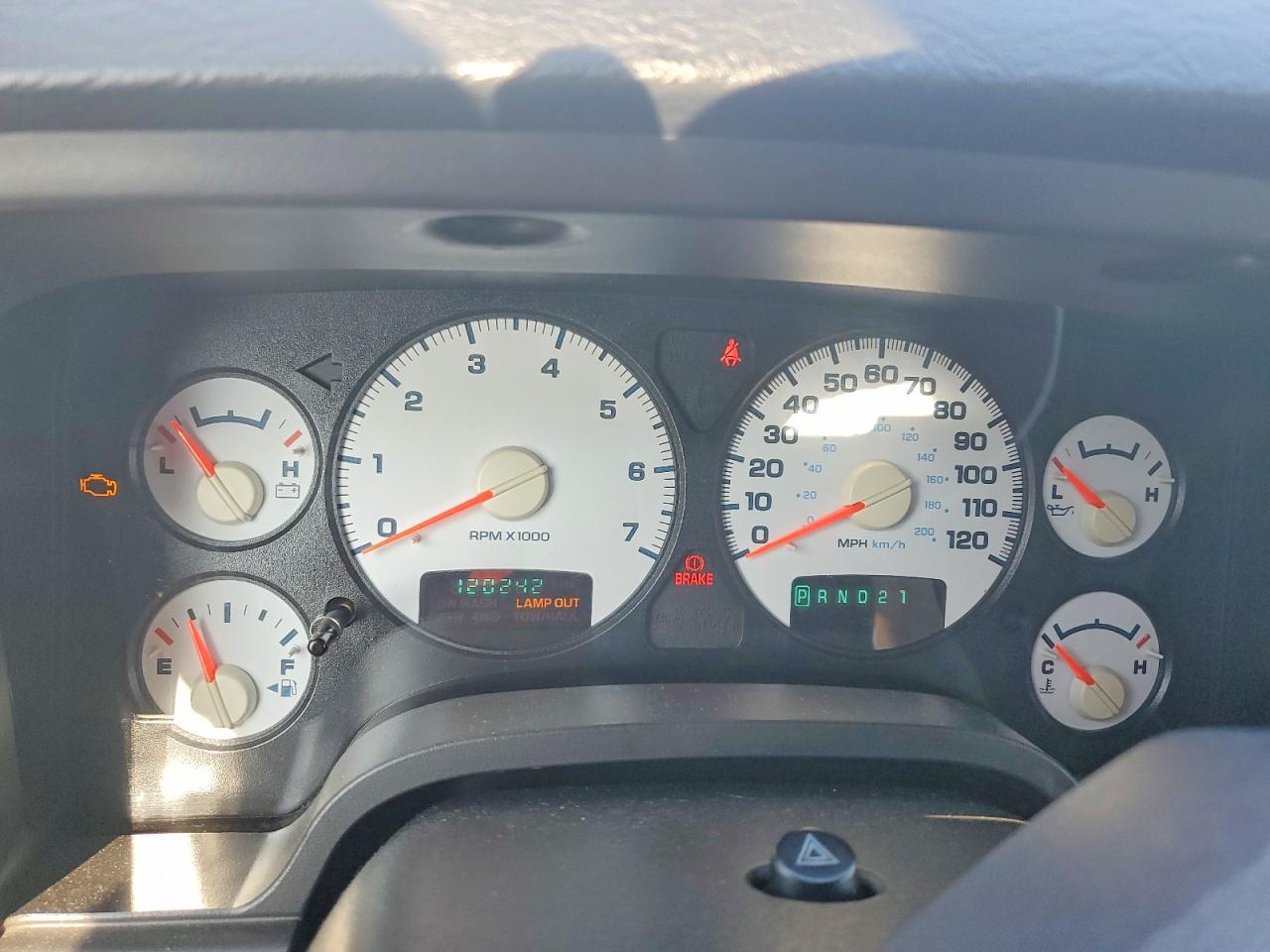 2004 DODGE RAM 1500 ST photo 9