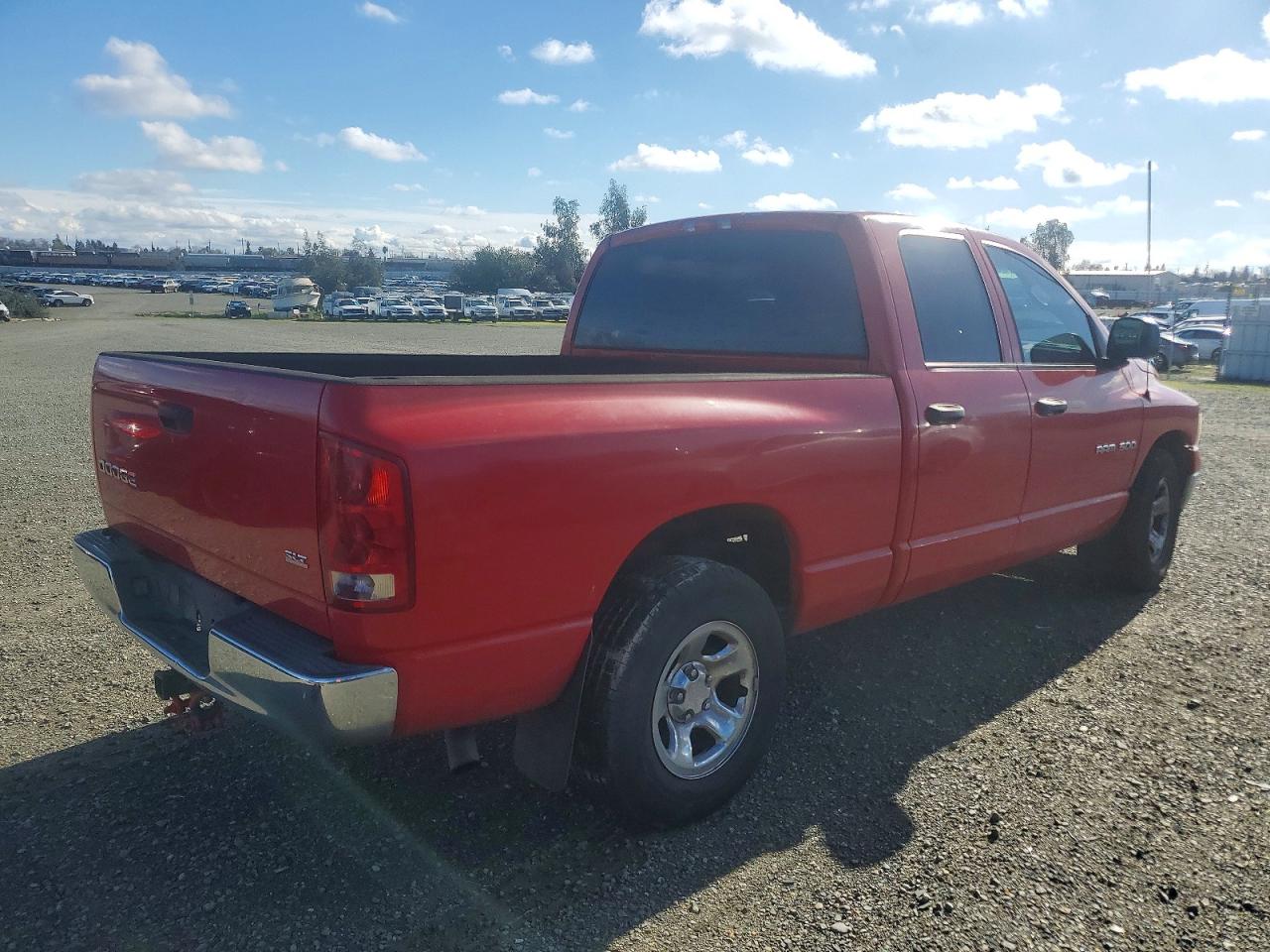 2004 DODGE RAM 1500 ST photo 3