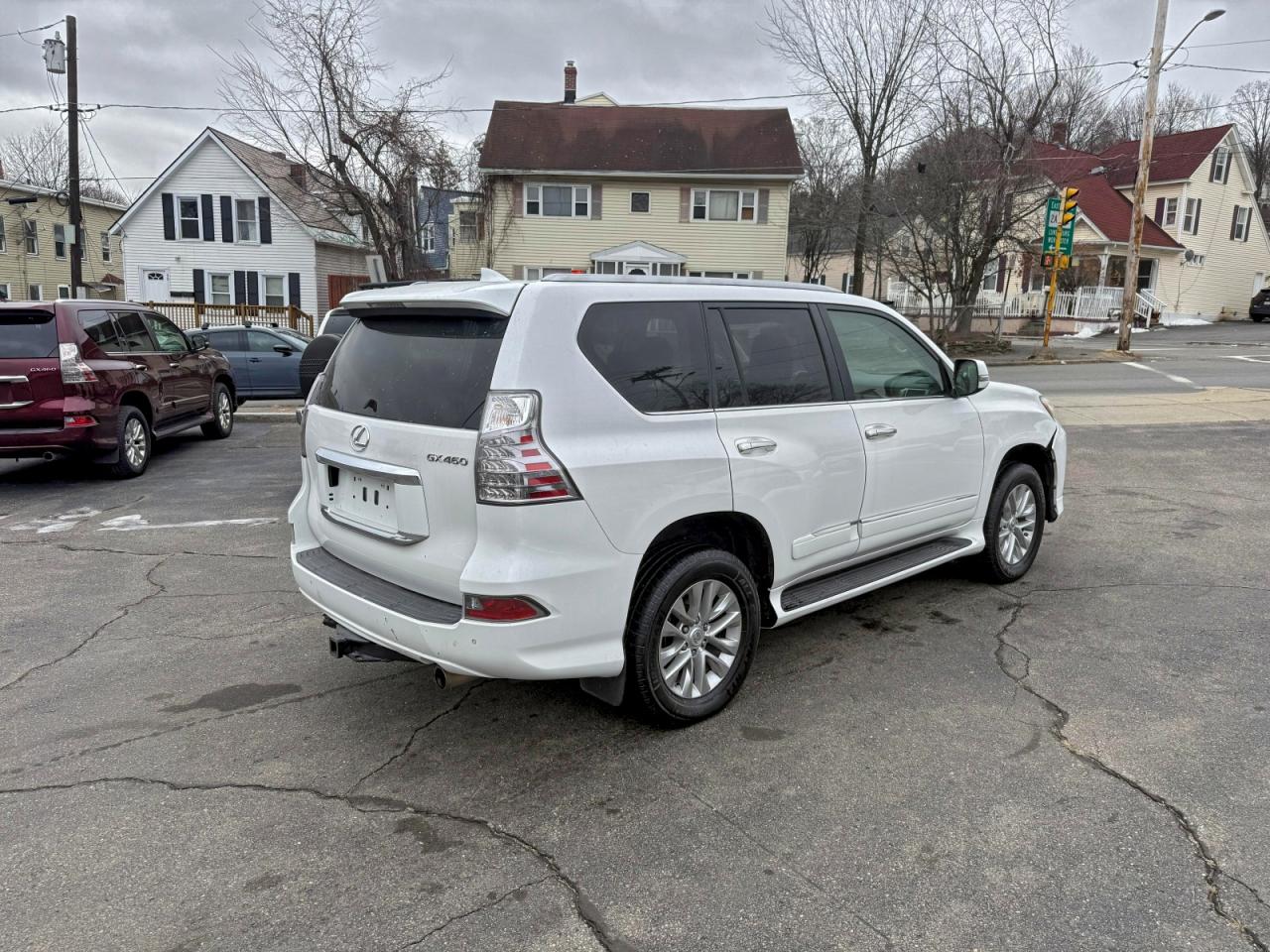 2017 LEXUS GX 460 photo 3