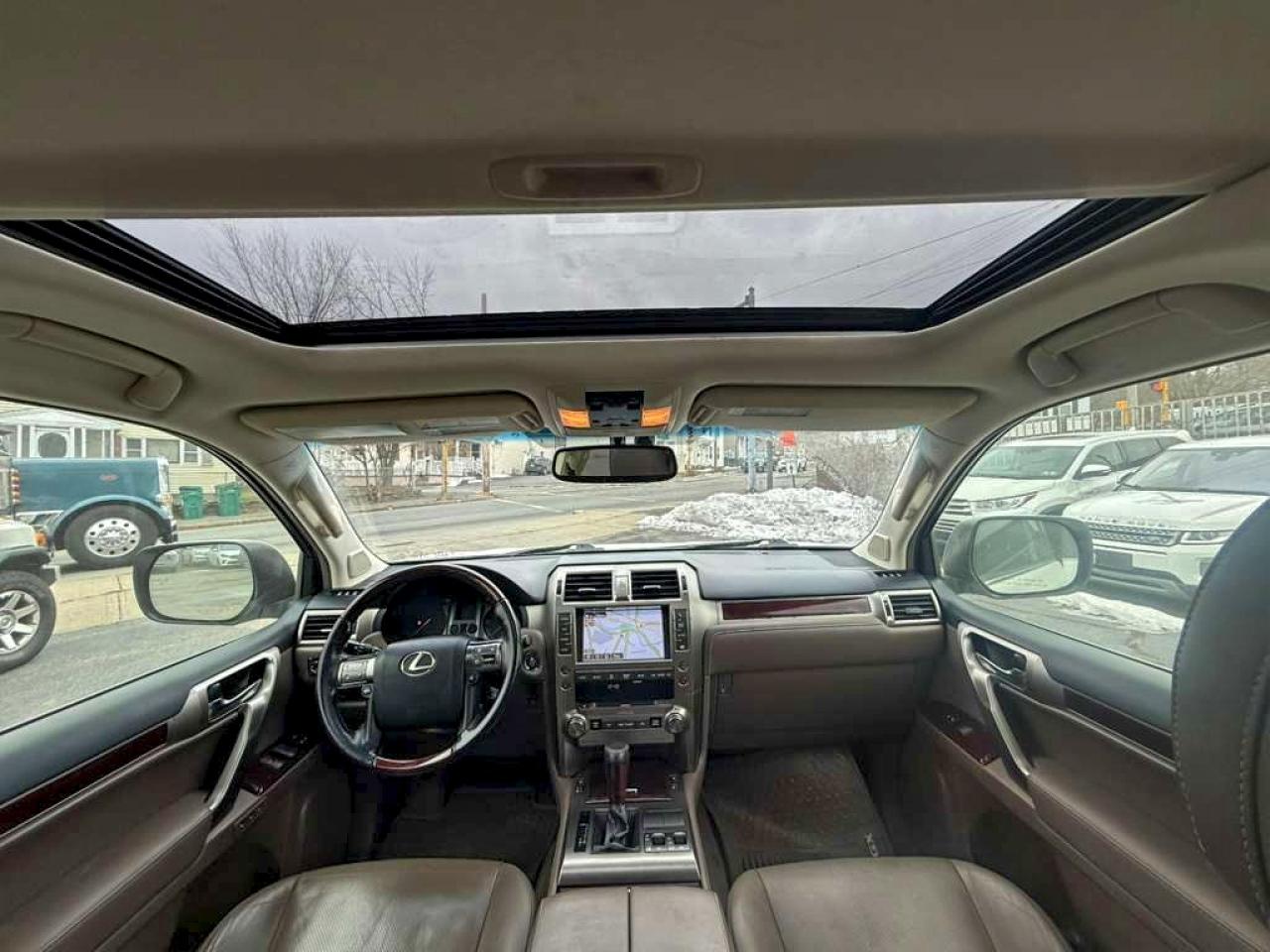 2017 LEXUS GX 460 photo 8