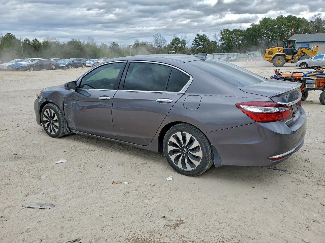 2017 HONDA ACCORD HYBRID EXL photo 2