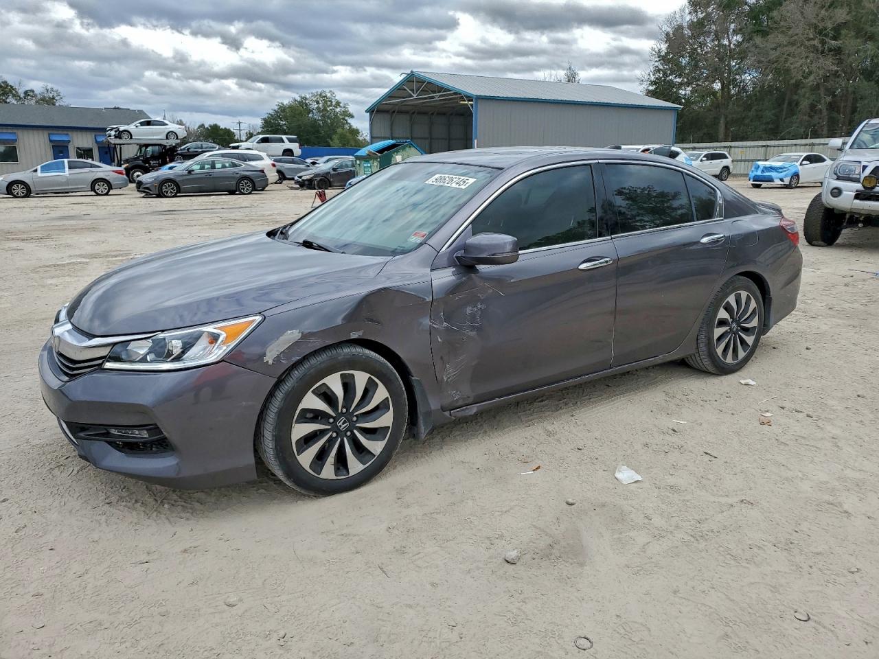2017 HONDA ACCORD