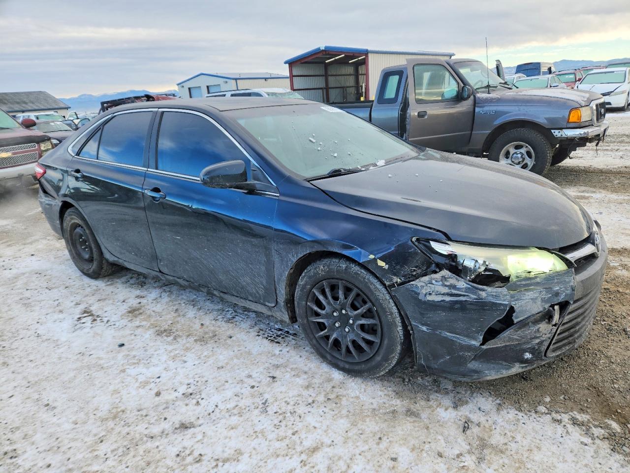 2016 TOYOTA CAMRY LE photo 4
