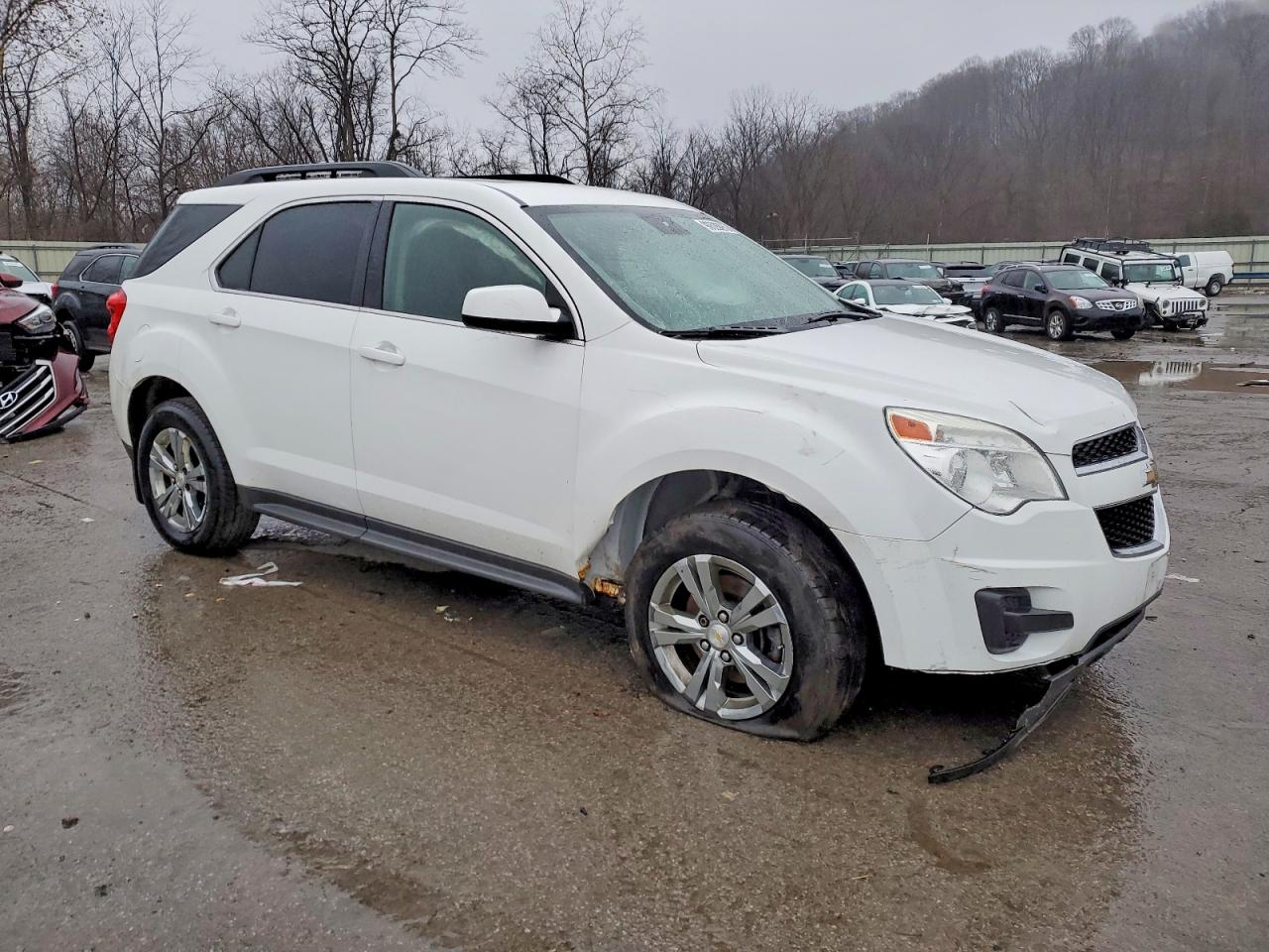 2015 CHEVROLET EQUINOX LT photo 4
