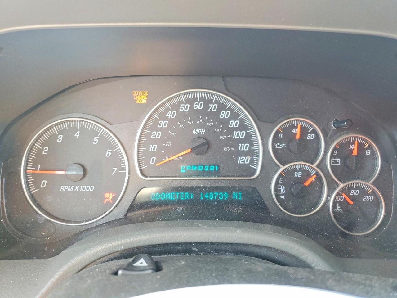 2003 GMC ENVOY photo 9