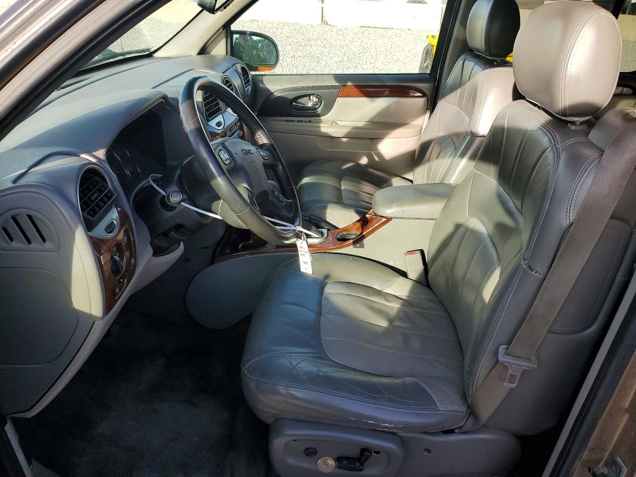 2003 GMC ENVOY photo 7