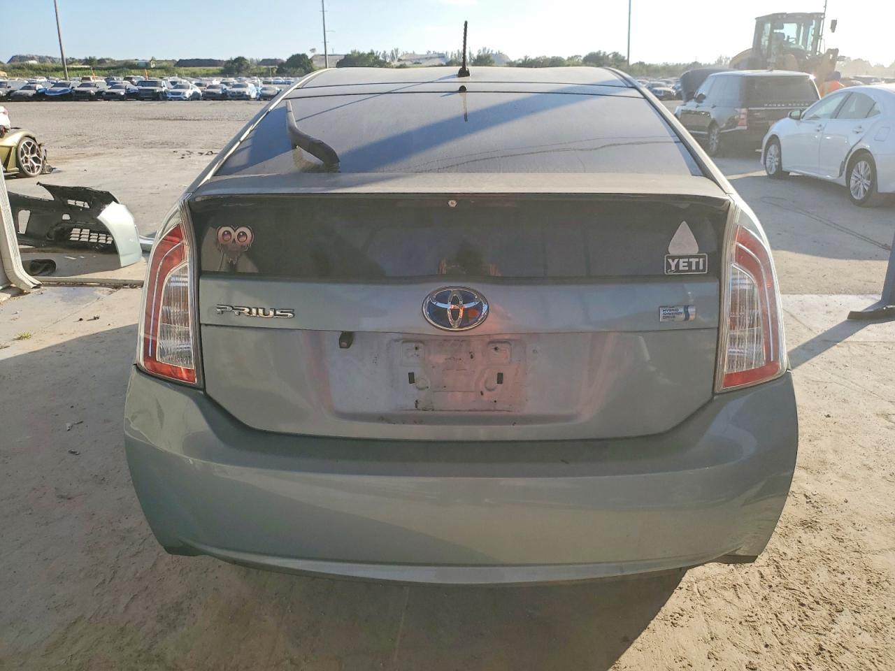 2012 TOYOTA PRIUS photo 6