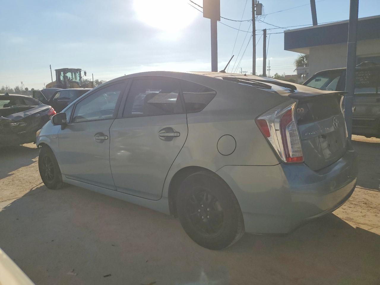2012 TOYOTA PRIUS photo 2