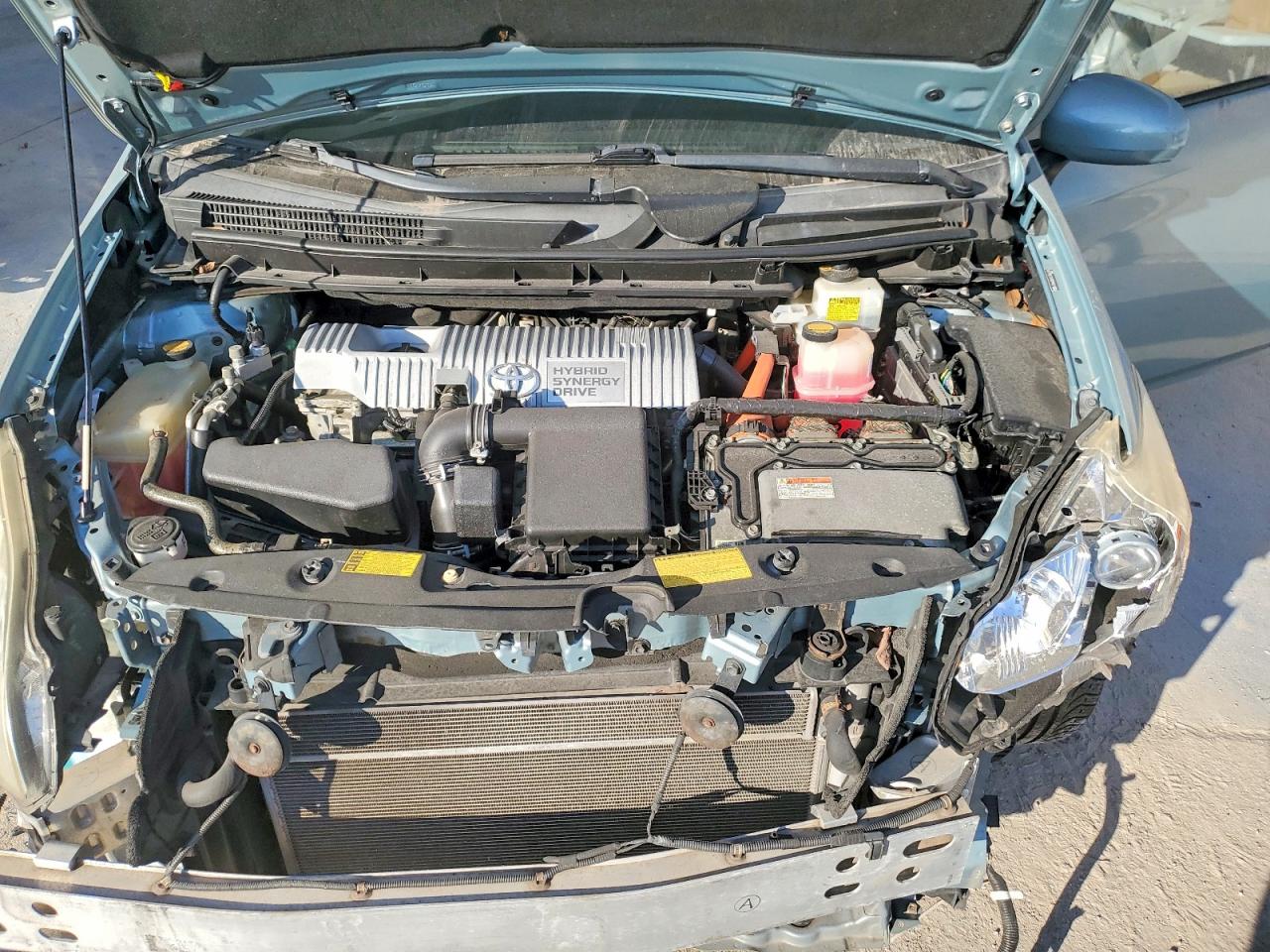 2012 TOYOTA PRIUS photo 11