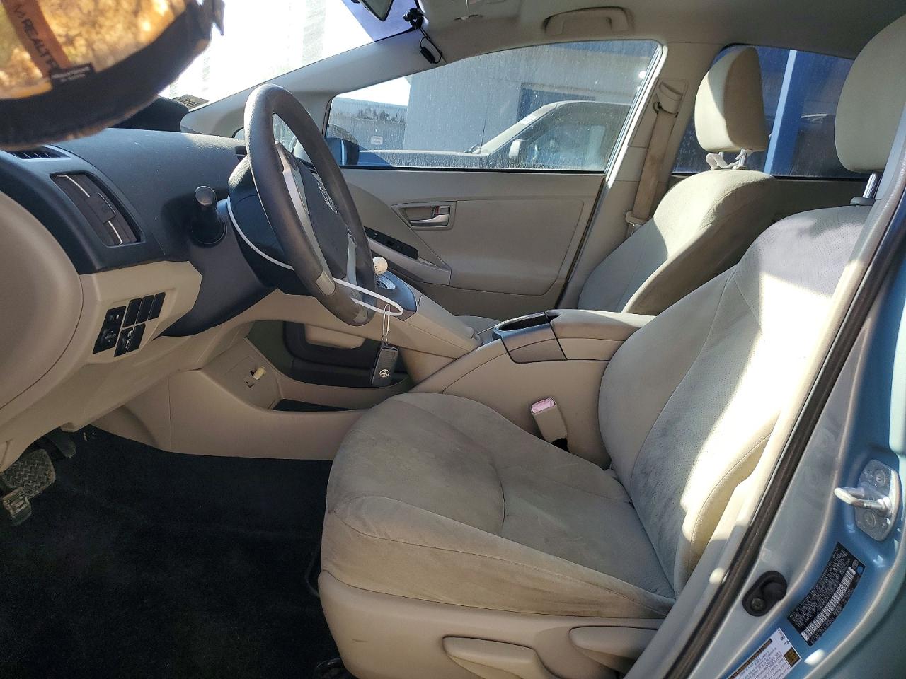 2012 TOYOTA PRIUS photo 7