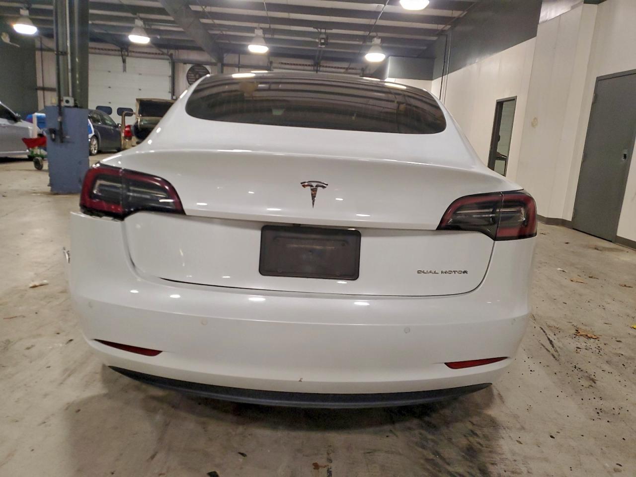 2019 TESLA MODEL 3 photo 6