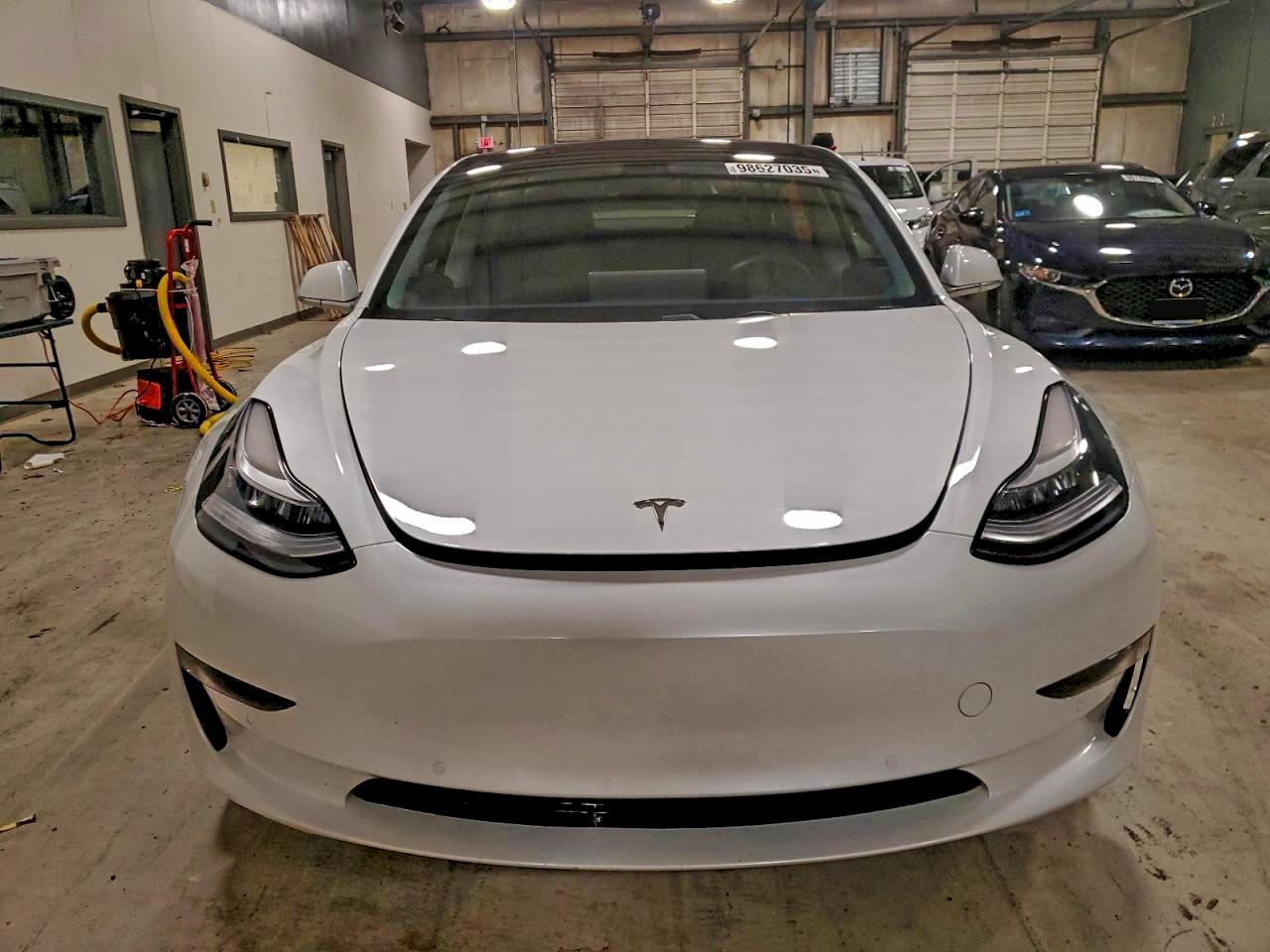 2019 TESLA MODEL 3 photo 5