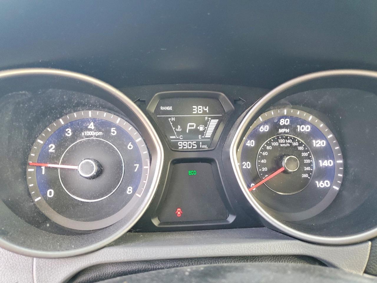 2015 HYUNDAI ELANTRA SE photo 9