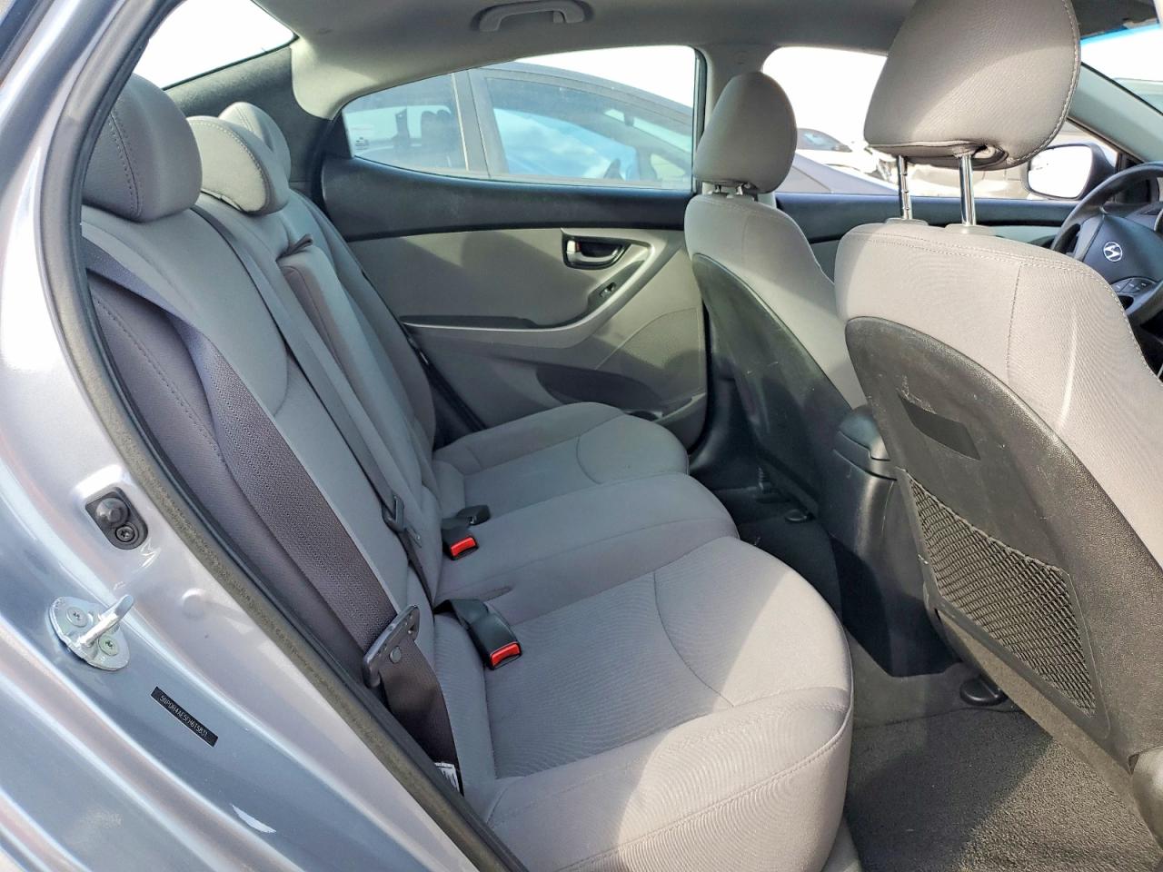 2015 HYUNDAI ELANTRA SE photo 10