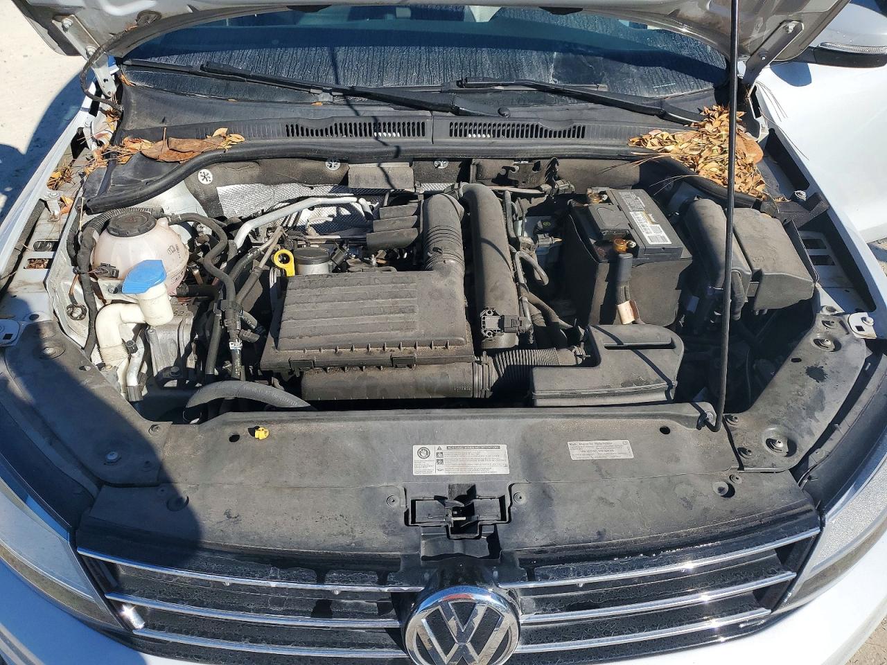 2018 VOLKSWAGEN JETTA SE photo 11
