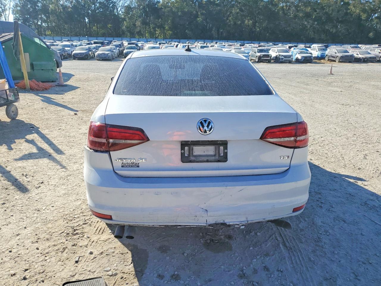 2018 VOLKSWAGEN JETTA SE photo 6