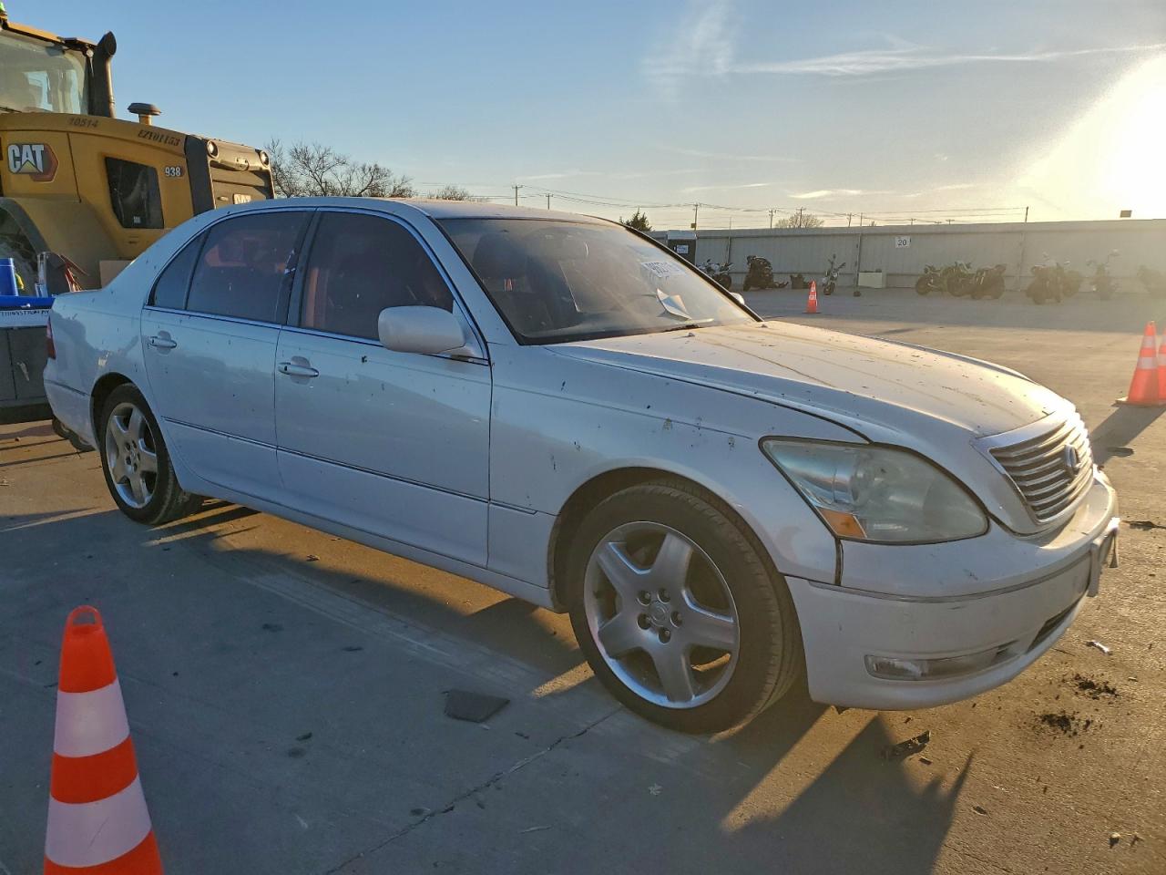 2005 LEXUS LS 430 photo 4
