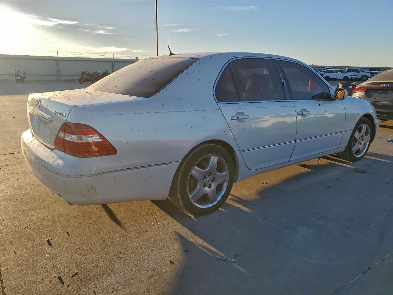 2005 LEXUS LS 430 photo 3