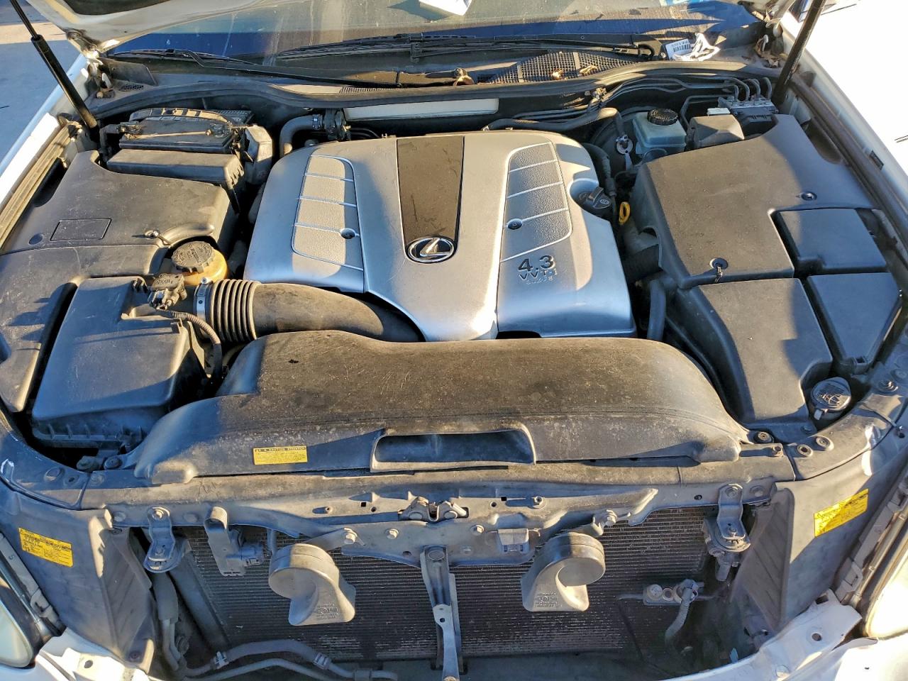 2005 LEXUS LS 430 photo 11