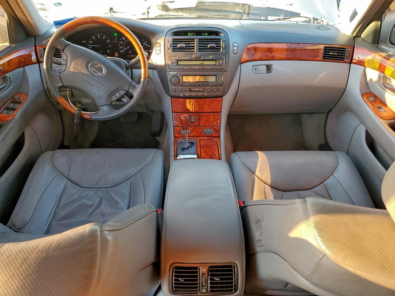 2005 LEXUS LS 430 photo 8