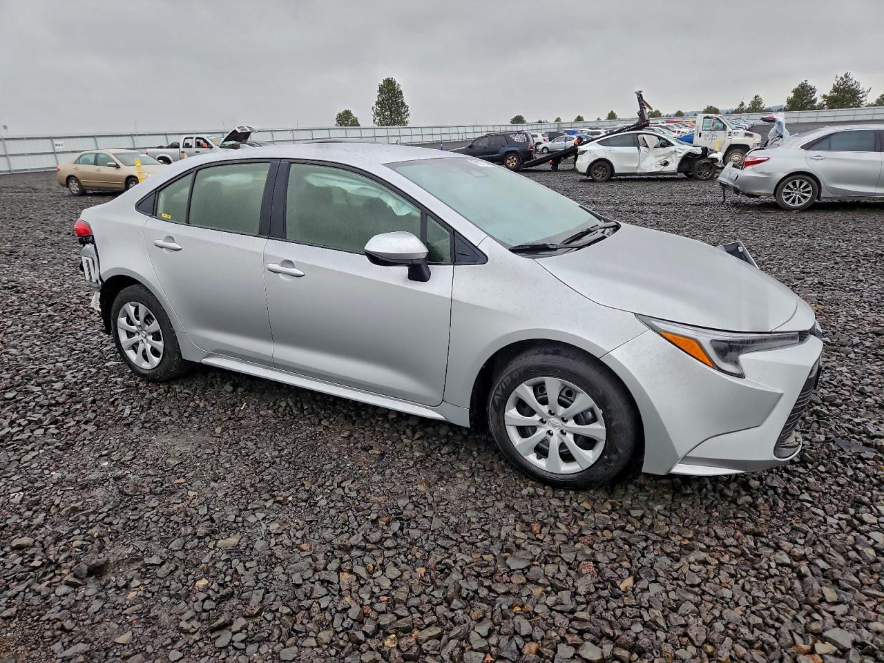 2025 TOYOTA COROLLA LE photo 4