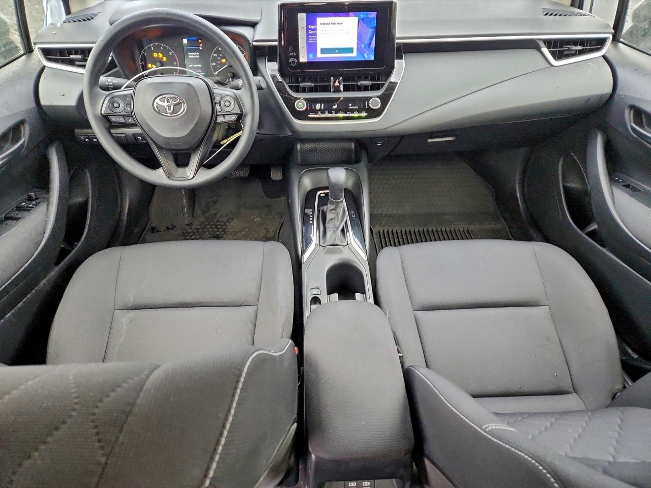 2025 TOYOTA COROLLA LE photo 8