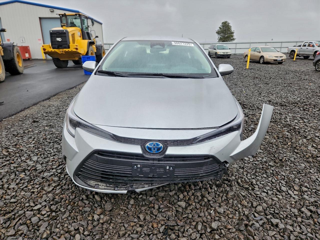 2025 TOYOTA COROLLA LE photo 5