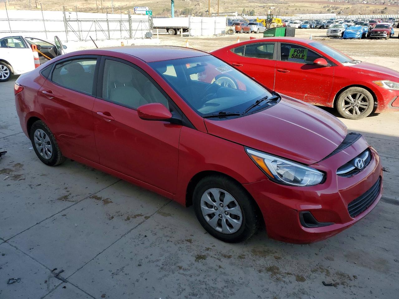 2017 HYUNDAI ACCENT SE photo 4