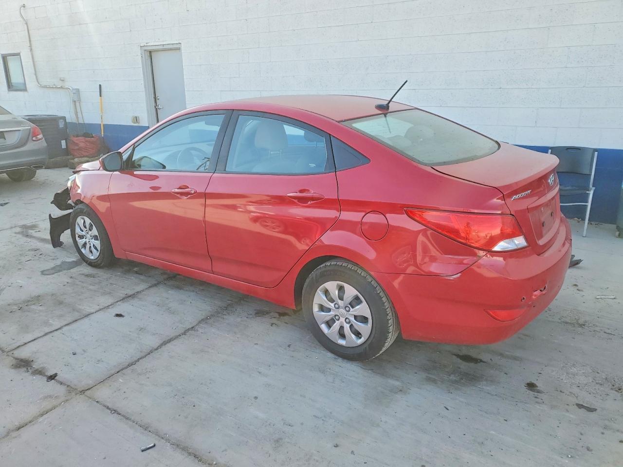 2017 HYUNDAI ACCENT SE photo 2