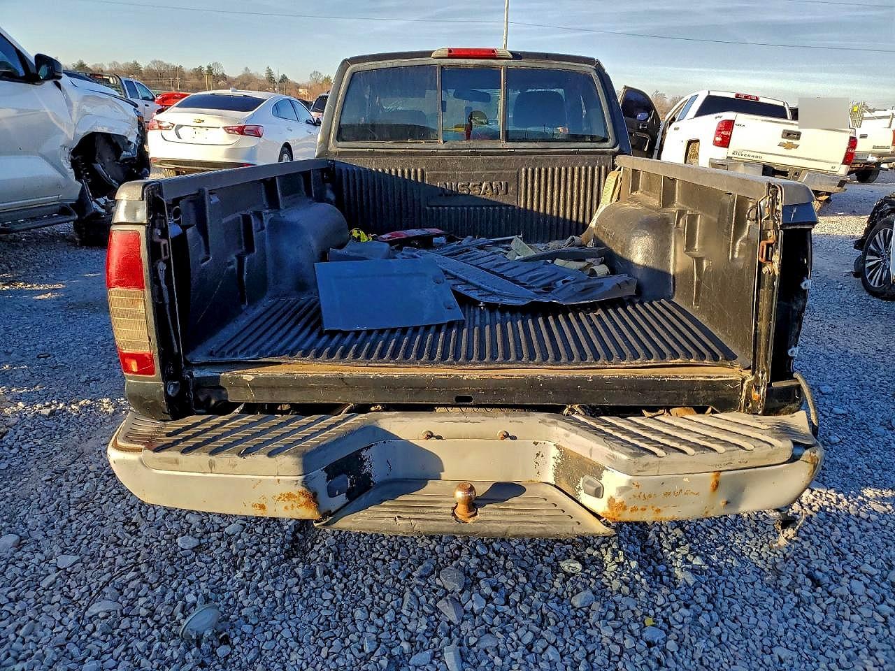 2003 NISSAN FRONTIER KING CAB XE photo 6