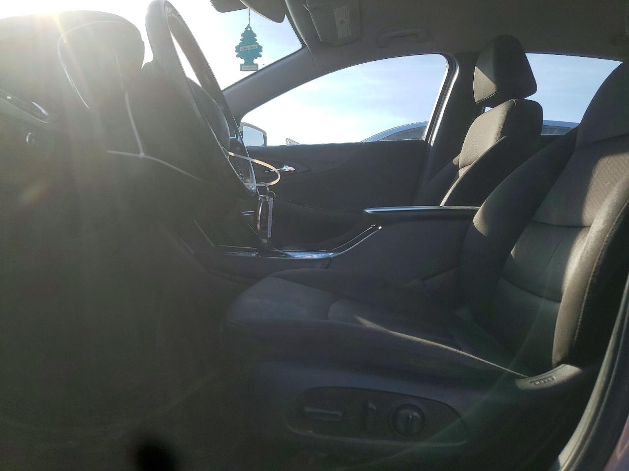 2018 CHEVROLET MALIBU LT photo 13