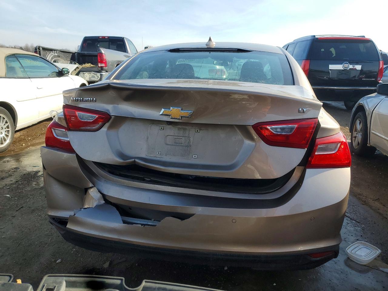 2018 CHEVROLET MALIBU LT photo 11