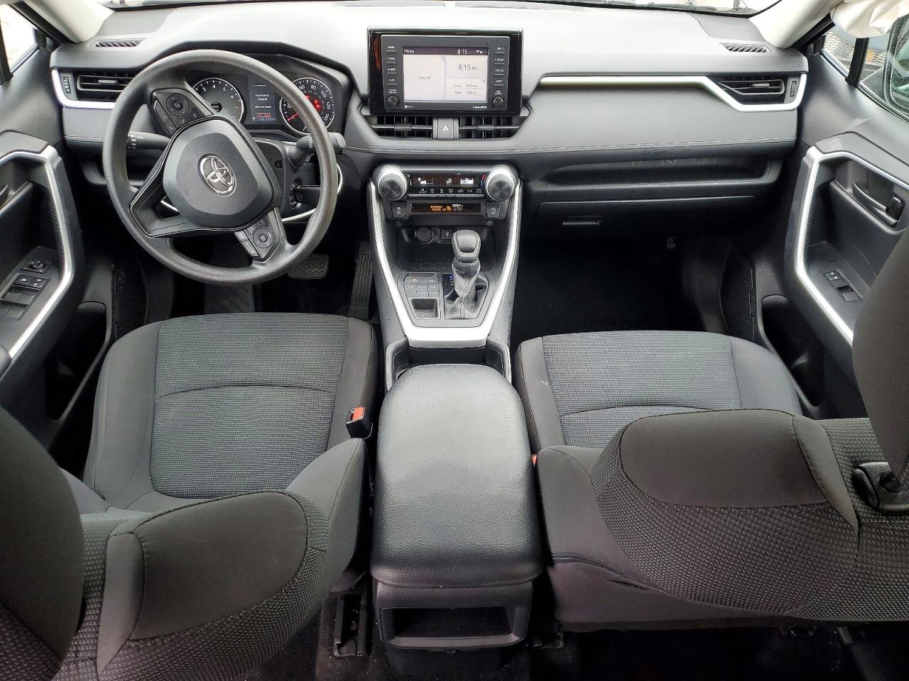 2021 TOYOTA RAV4 LE photo 8