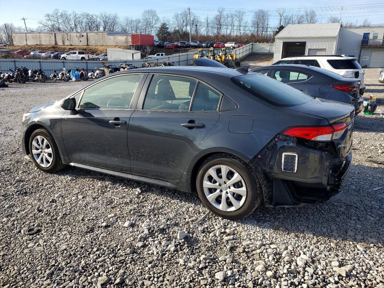 2025 TOYOTA COROLLA LE photo 2