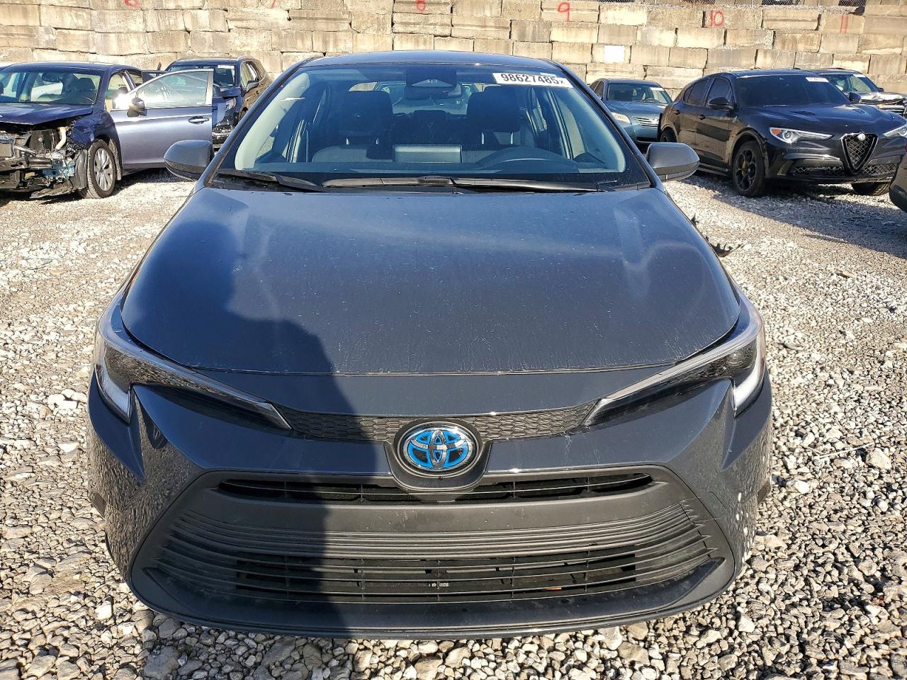 2025 TOYOTA COROLLA LE photo 5