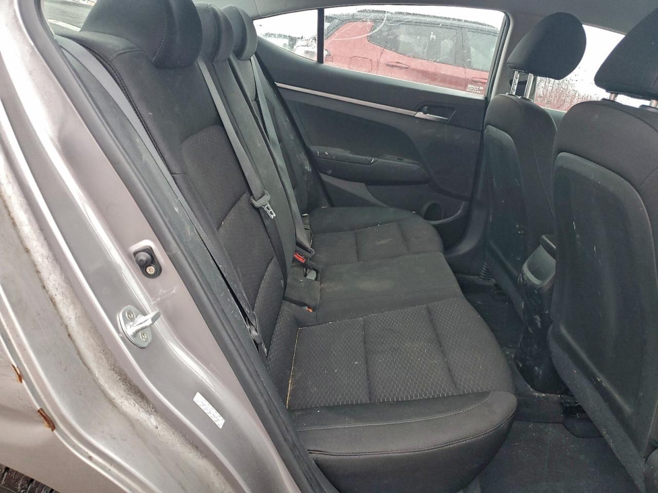 2020 HYUNDAI ELANTRA SE photo 10