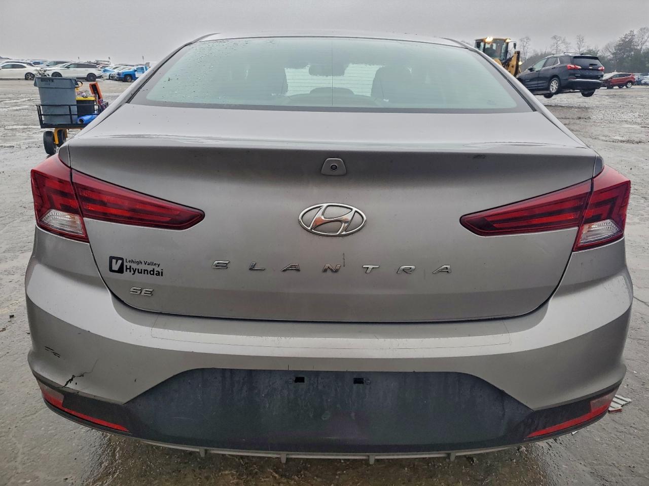2020 HYUNDAI ELANTRA SE photo 6
