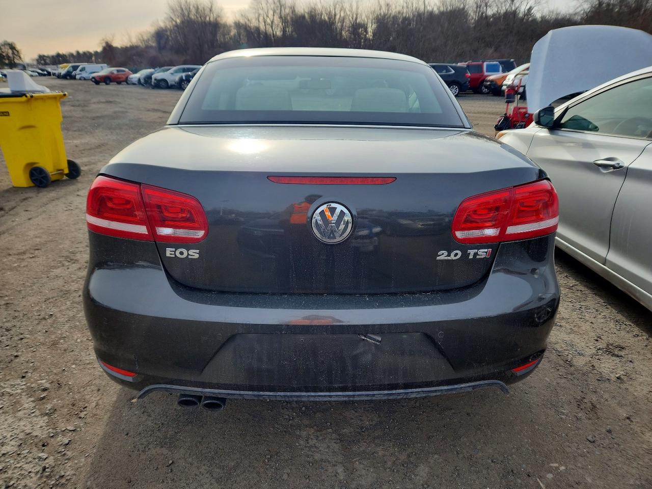 2012 VOLKSWAGEN EOS LUX photo 11