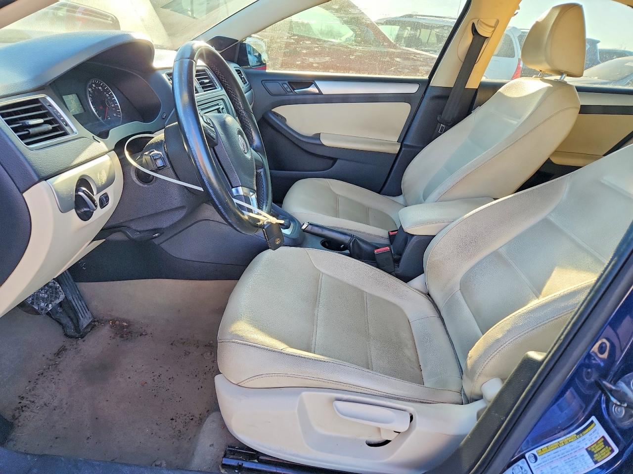 2012 VOLKSWAGEN JETTA TDI photo 7