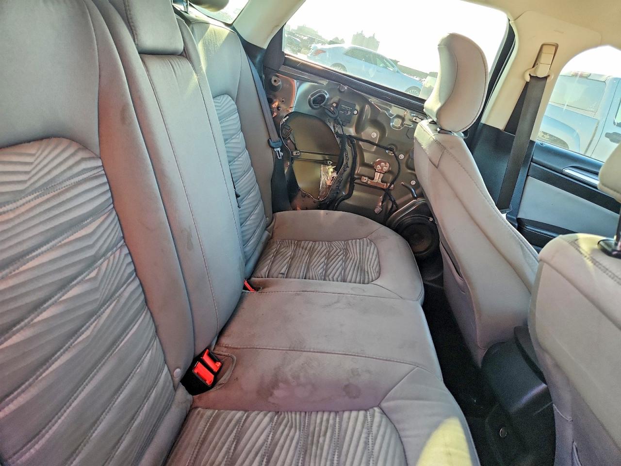 2016 FORD FUSION photo 10