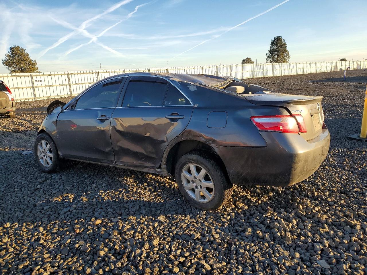 2009 TOYOTA CAMRY BASE photo 2