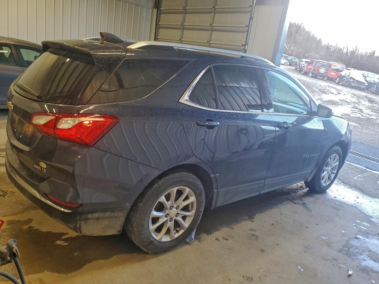 2018 CHEVROLET EQUINOX LT photo 3