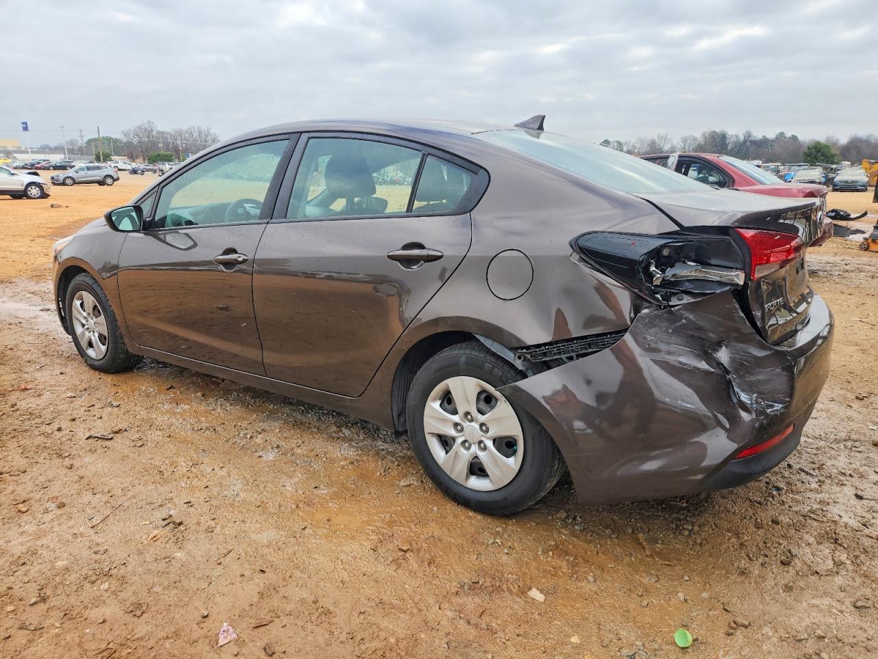 2017 KIA FORTE LX photo 2